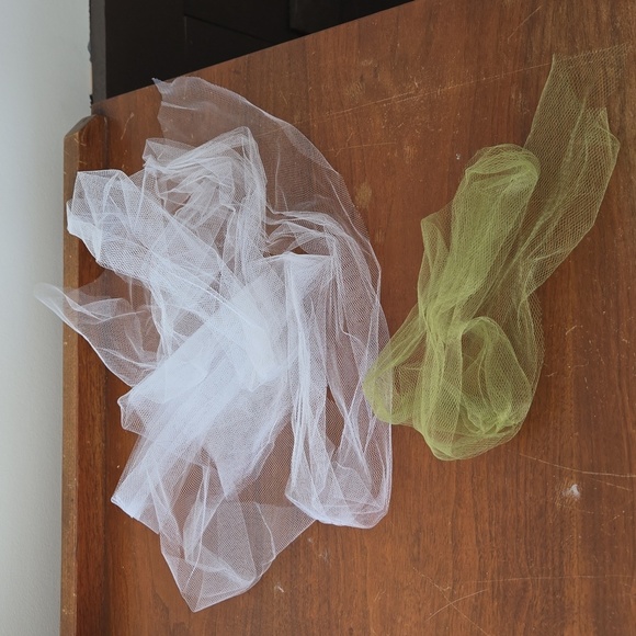 Assorted Ribbons And Bows - Picture 4 of 8